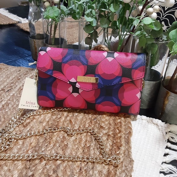 New Trina Turk crossbody purse handbag multicolor - Picture 2 of 8